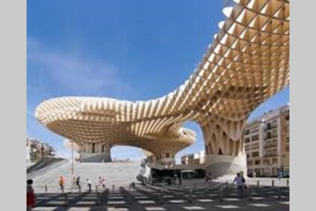 Cheap & Chic In The Center Of Sevilla المظهر الخارجي الصورة